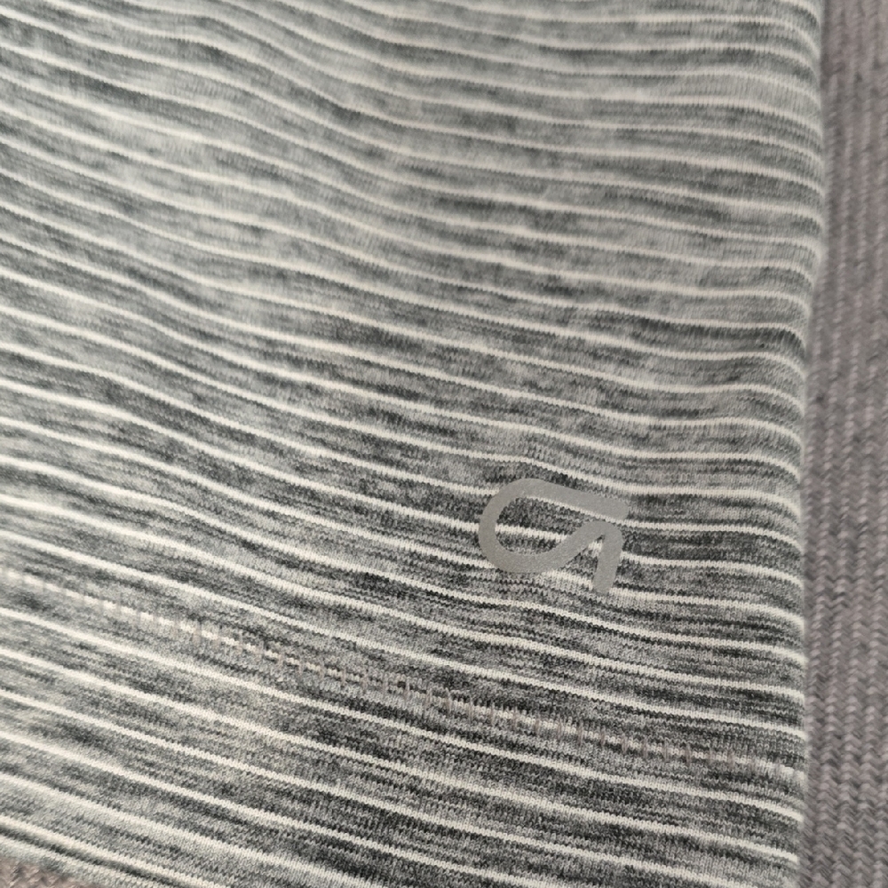 GapFit Racerback Tank Top - Picture 5 of 6